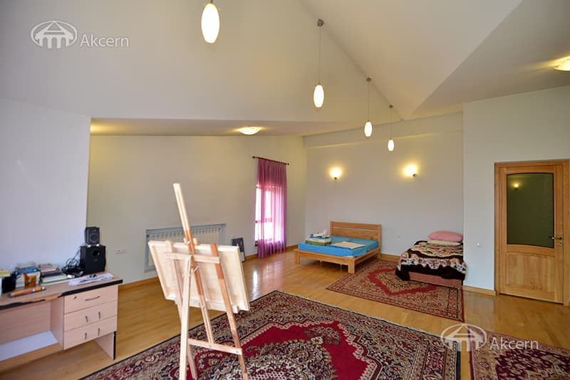 Mansion · 9 rooms · 486 m² · Nork-Marash