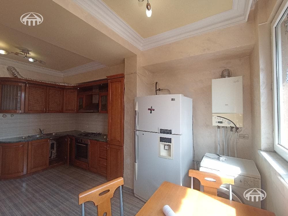 Квартира · 3 комн. · 94 м² · Кентрон