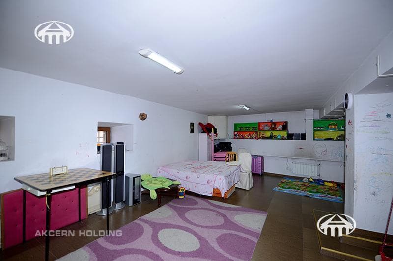Особняк · 5 комн. · 327 м² · Аджапняк