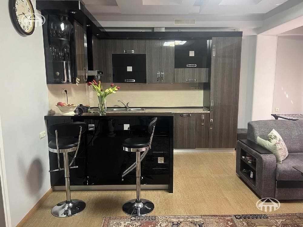 Квартира · 3 комн. · 83 м² · Канакер-Зейтун