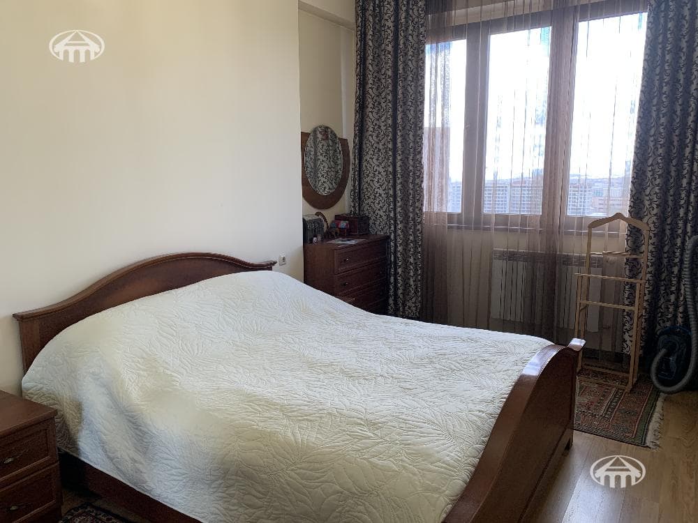 Apartment · 3 rooms · 118 m² · Arabkir