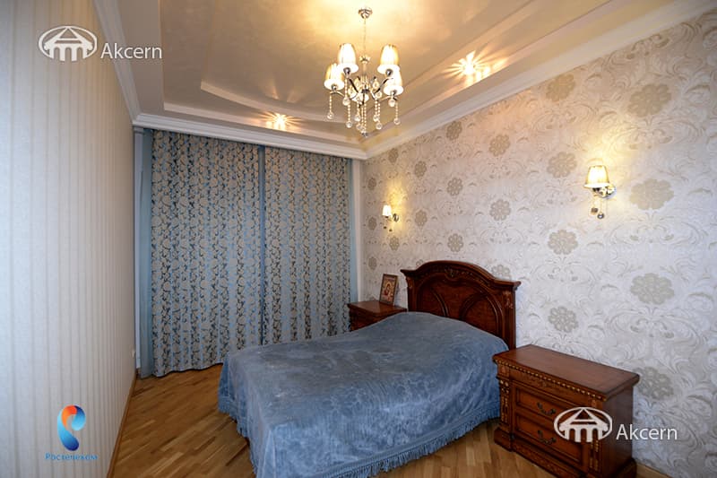 Բնակարան · 2 սեն. · 76 մ² · Կենտրոն
