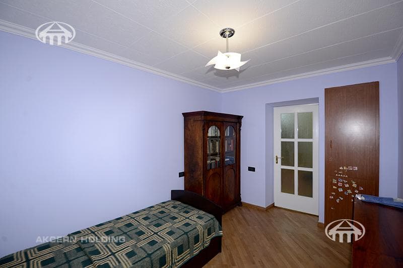 Apartment · 4 rooms · 102 m² · Kentron