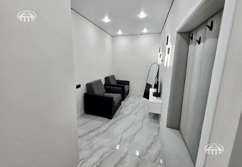 Квартира · 3 комн. · 61 м² · Нор-Норк
