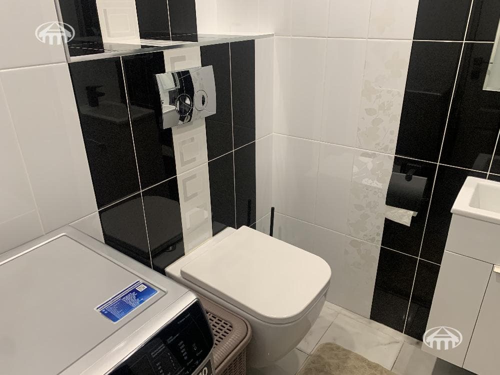Квартира · 3 комн. · 95 м² · Кентрон
