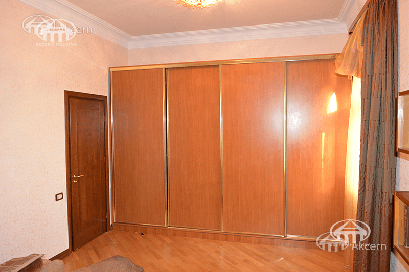 Mansion · 5 rooms · 379 m² · Arabkir