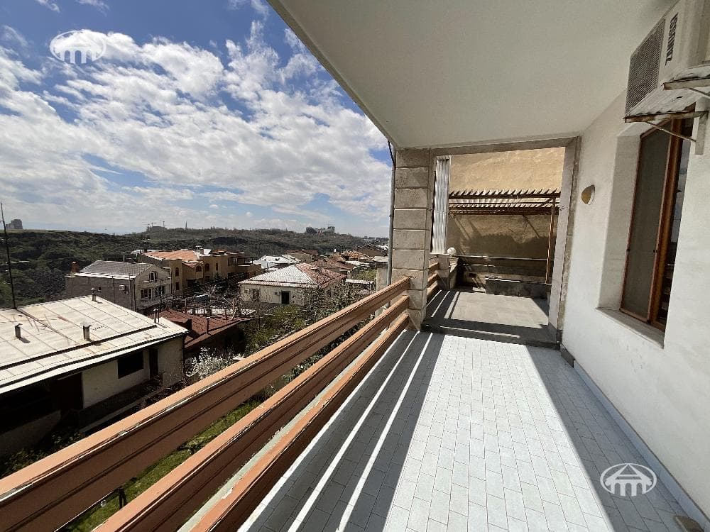Mansion · 7 rooms · 700 m² · Arabkir