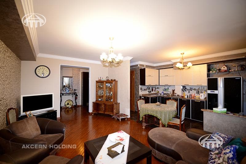 Квартира · 4 комн. · 114 м² · Кентрон
