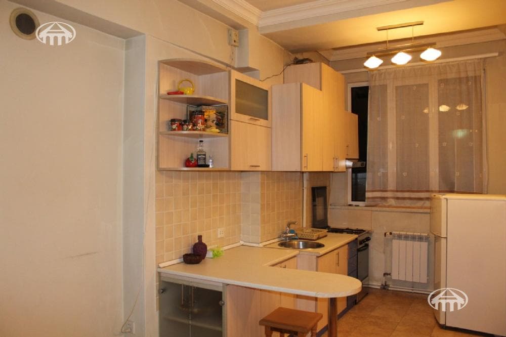 Apartment · 1 rooms · 43 m² · Kentron