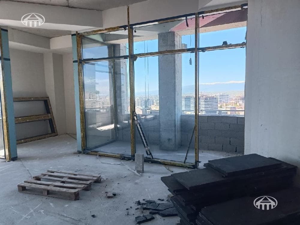 Office · 304 m² · Arabkir