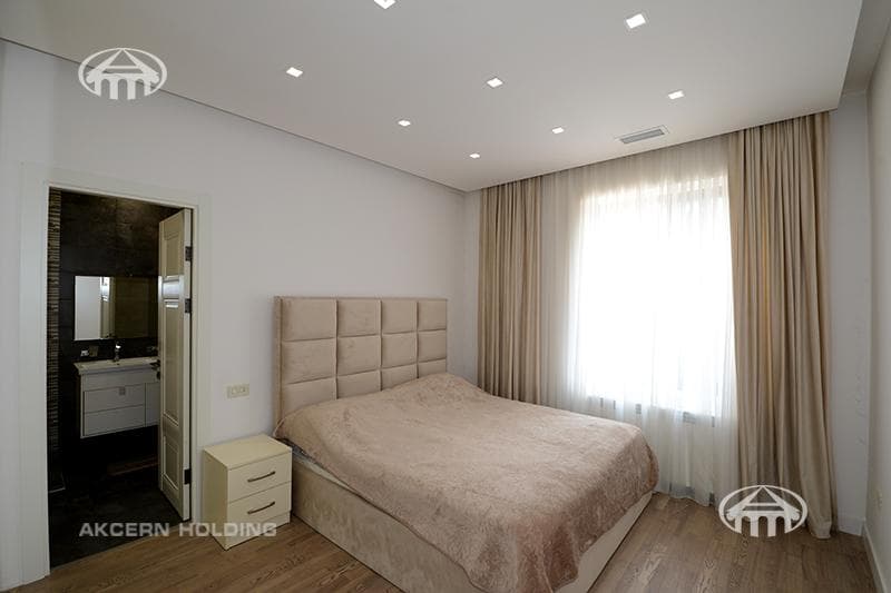 Mansion · 6 rooms · 334 m² · v. Arinj