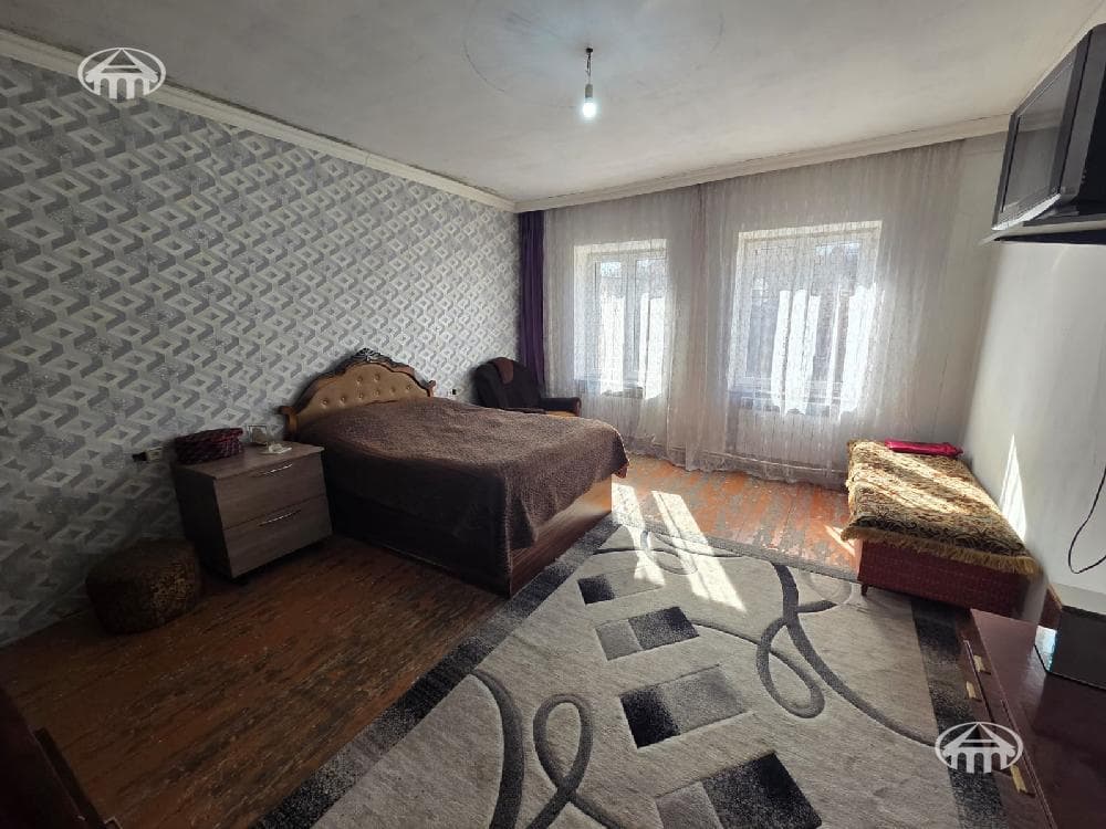 House · 7 rooms · 542 m² · Ajapnyak