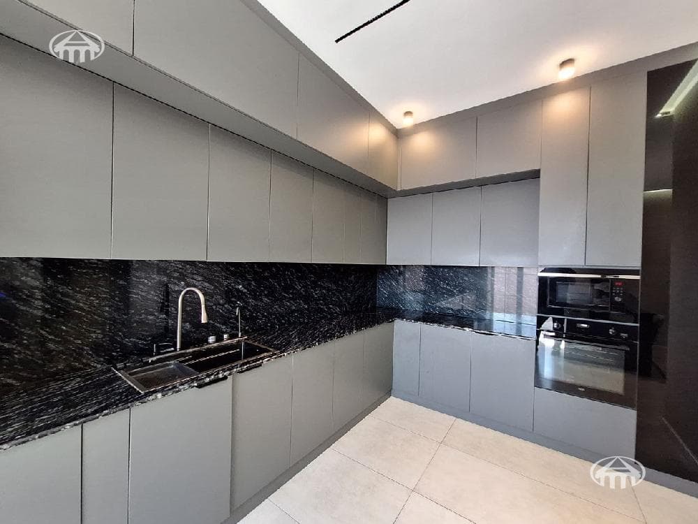 Mansion · 6 rooms · 246 m² · Zovuni