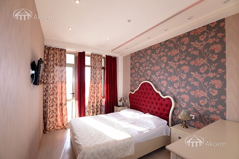 Apartment · 2 rooms · 68 m² · Kentron