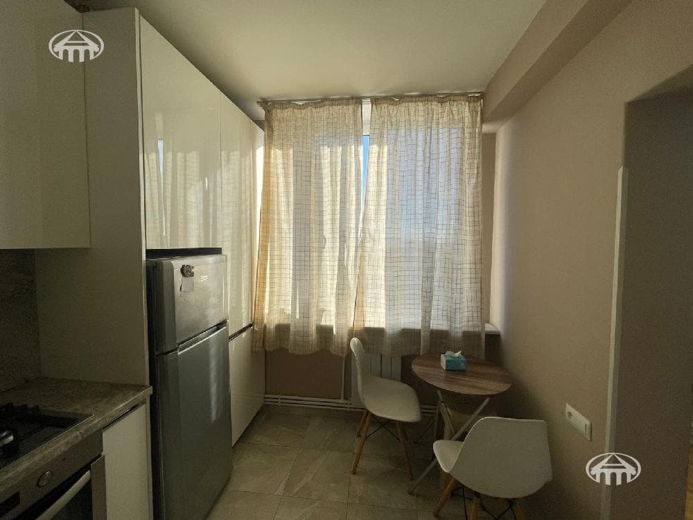 Apartment · 2 rooms · 55 m² · Kentron