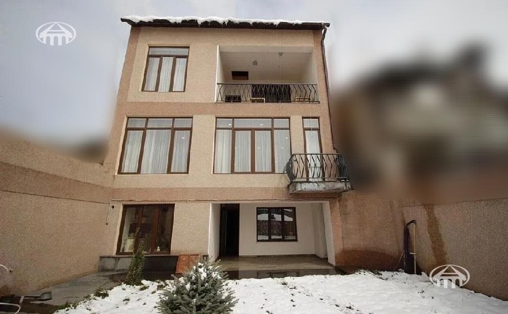 Особняк · 6 комн. · 380 м² · Арабкир