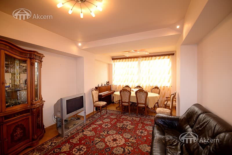 Квартира · 2 комн. · 72 м² · Кентрон