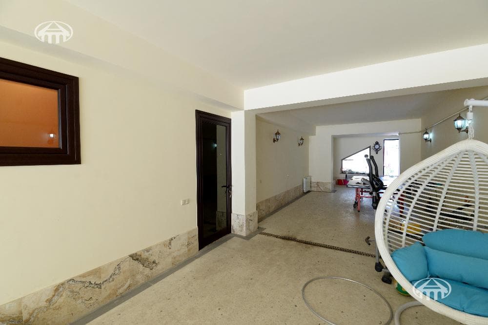 Mansion · 5 rooms · 600 m² · Arabkir