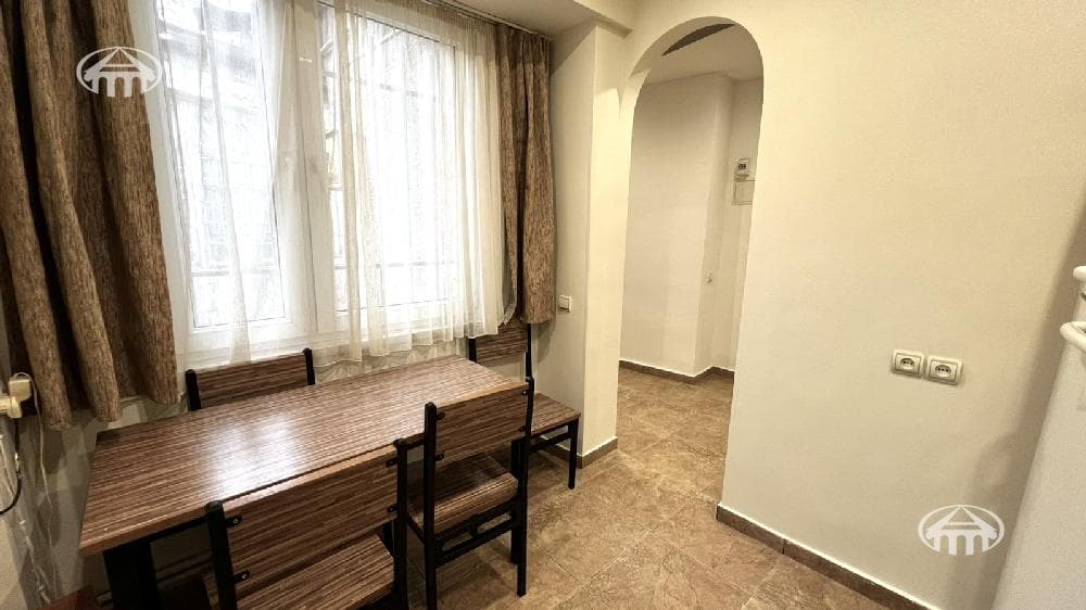 Квартира · 3 комн. · 68 м² · Кентрон
