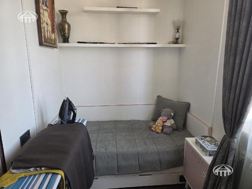 Apartment · 2 rooms · 75 m² · Kentron