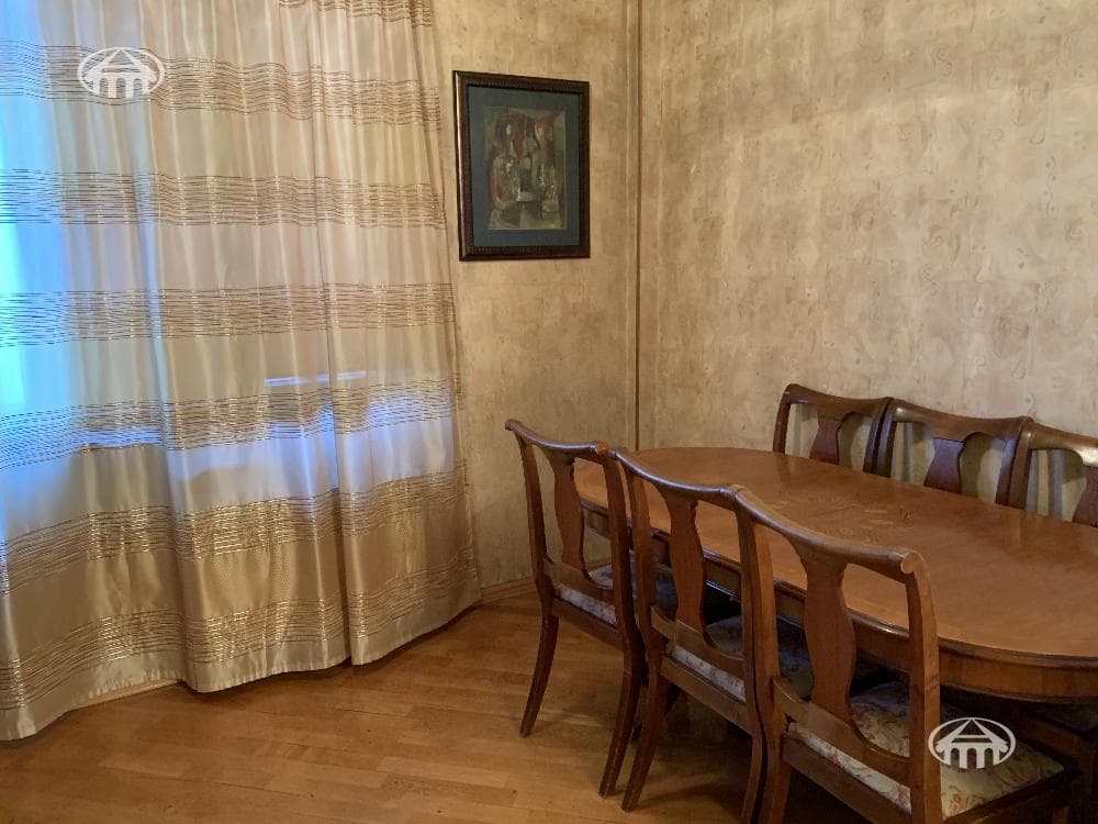 Квартира · 3 комн. · 80 м² · Кентрон