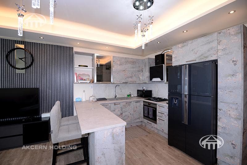 Квартира · 3 комн. · 90 м² · Арабкир