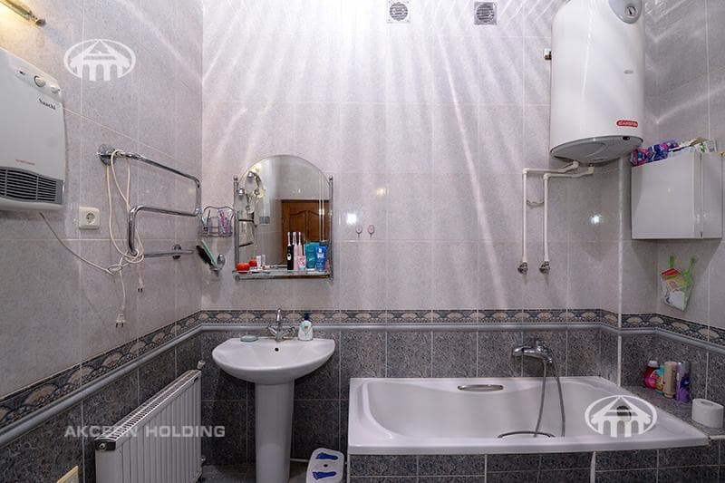 Дом · 7 комн. · 540 м² · Арабкир