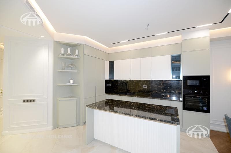 Квартира · 4 комн. · 113 м² · Кентрон