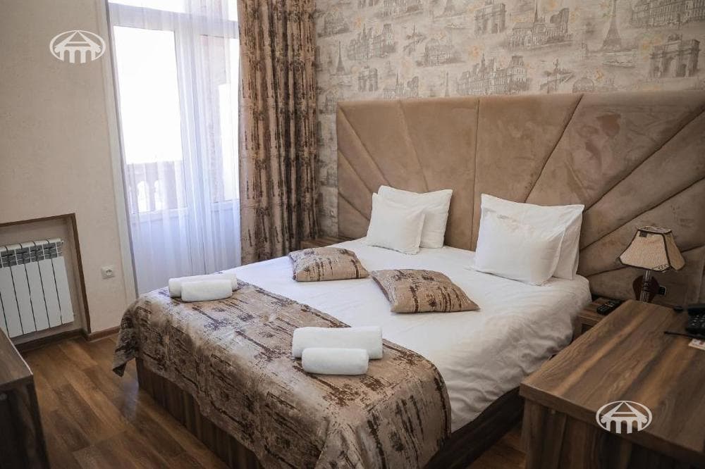 Hotel · 6,100 m² · Djermuk