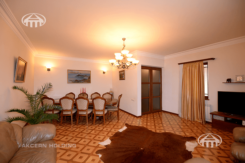 Mansion · 6 rooms · 400 m² · Nor Nork