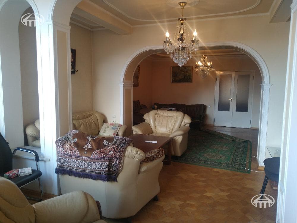 Apartment · 4 rooms · 178 m² · Arabkir