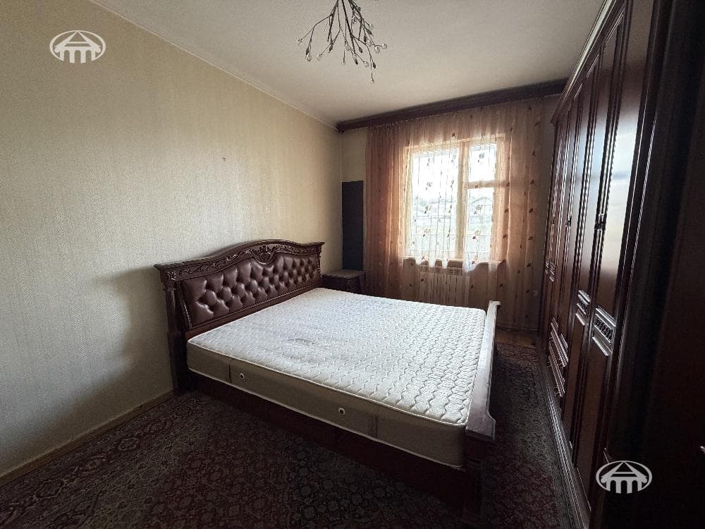 Квартира · 3 комн. · 95 м² · Давташен