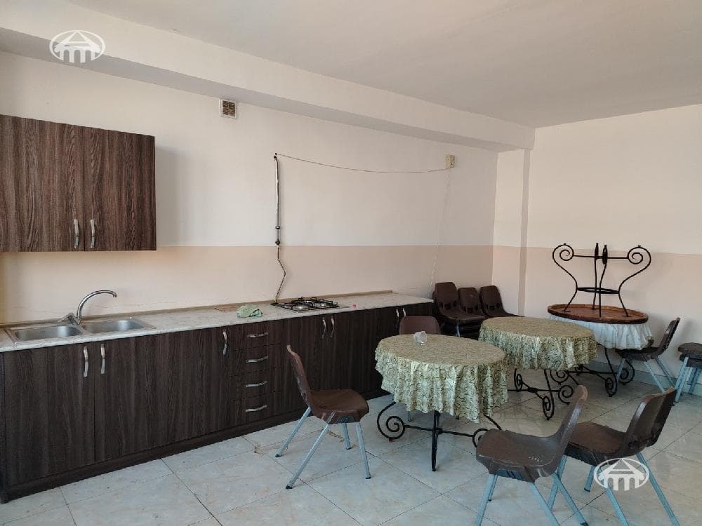 Office · 620 m² · Nubarashen