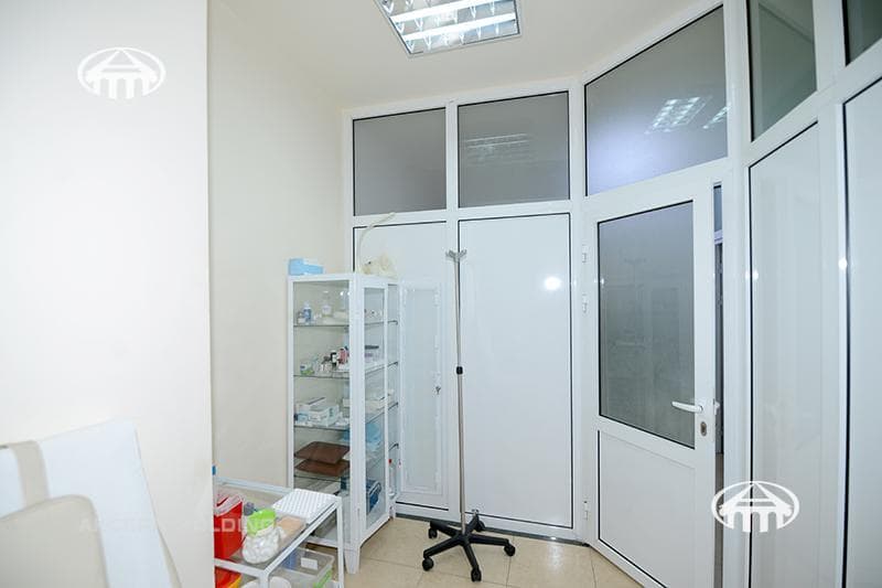 Retail · 155 m² · Arabkir
