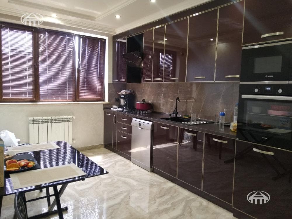 Բնակարան · 4 սեն. · 122 մ² · Քանաքեռ-Զեյթուն