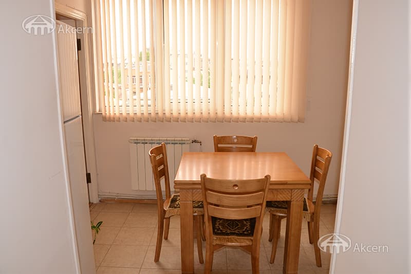 Квартира · 2 комн. · 77 м² · Арабкир