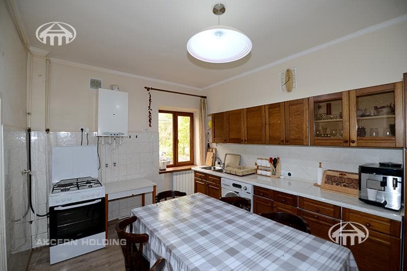 Apartment · 4 rooms · 133 m² · Kanaker-Zeytun
