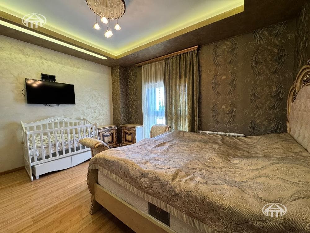 Квартира · 4 комн. · 129 м² · Арабкир
