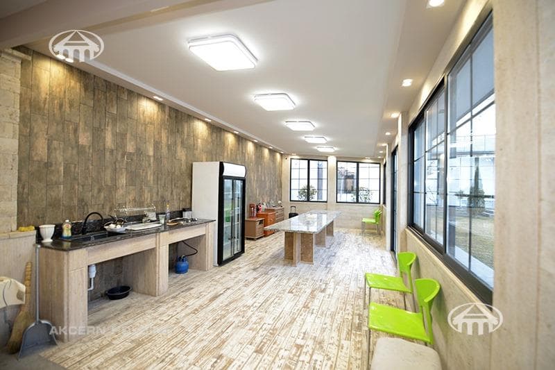 Особняк · 5 комн. · 260 м² · Джрвеж
