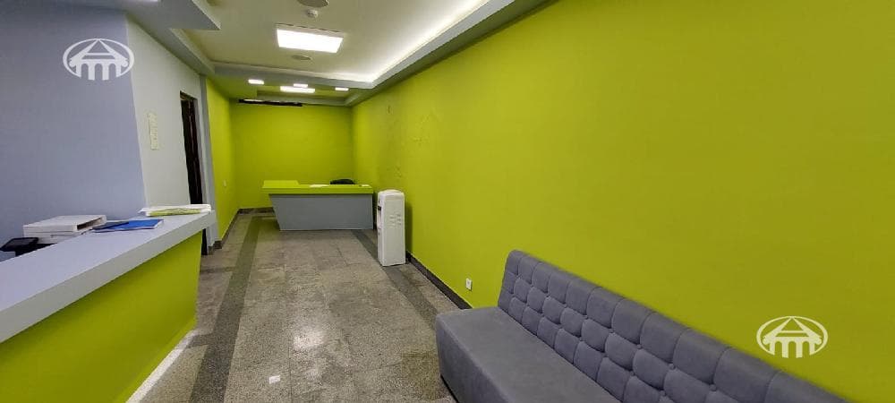 Retail · 168 m² · Kentron