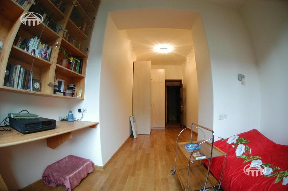 Apartment · 3 rooms · 98 m² · Kentron