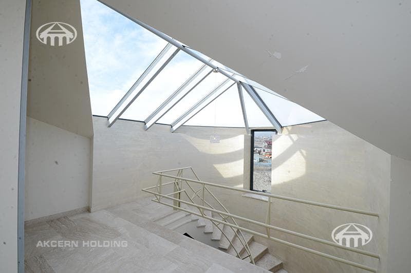 Mansion · 6 rooms · 689 m² · Vahagni
