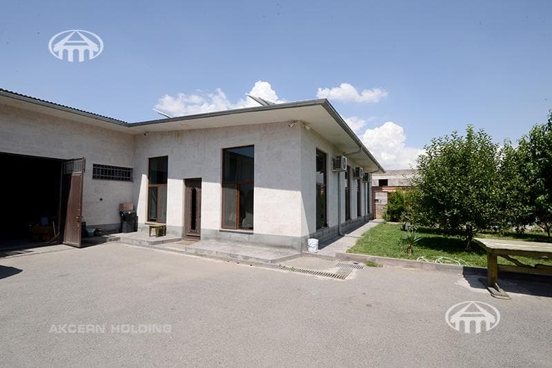 Other · 729 m² · v. Arinj