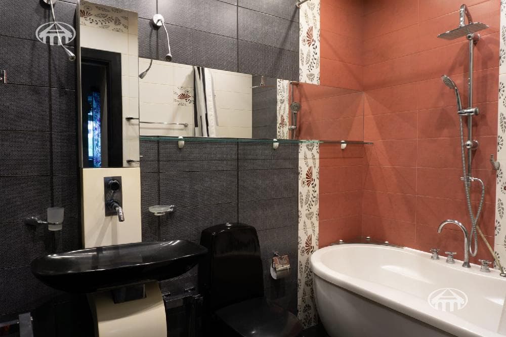Квартира · 3 комн. · 117 м² · Кентрон