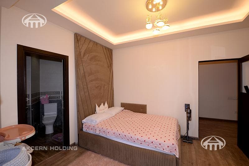 Квартира · 3 комн. · 90 м² · Арабкир