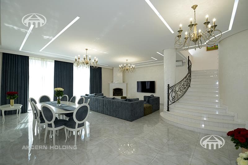 House · 567 m² · Ajapnyak