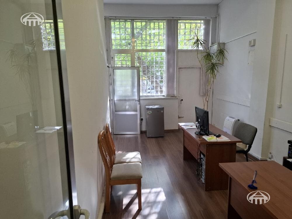 Офис · 80 м² · Кентрон