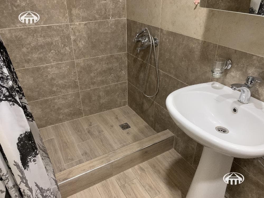 Дом · 8 комн. · 401 м² · Арабкир