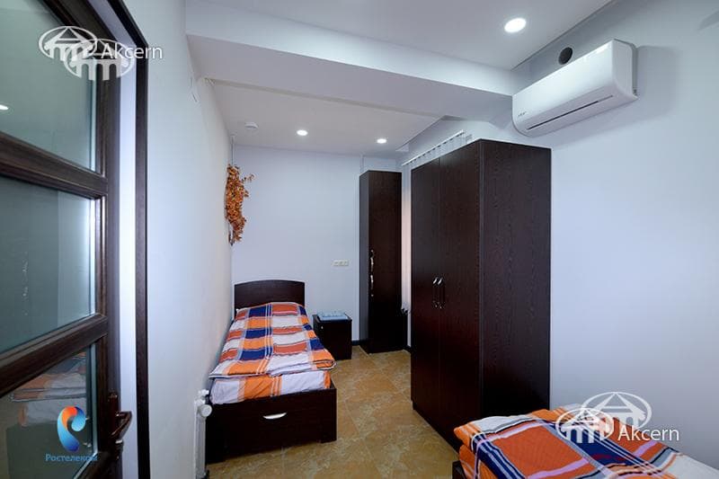 Office · 219 m² · Kentron