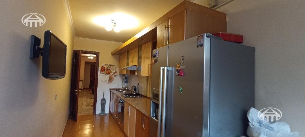 Apartment · 4 rooms · 110 m² · Kentron